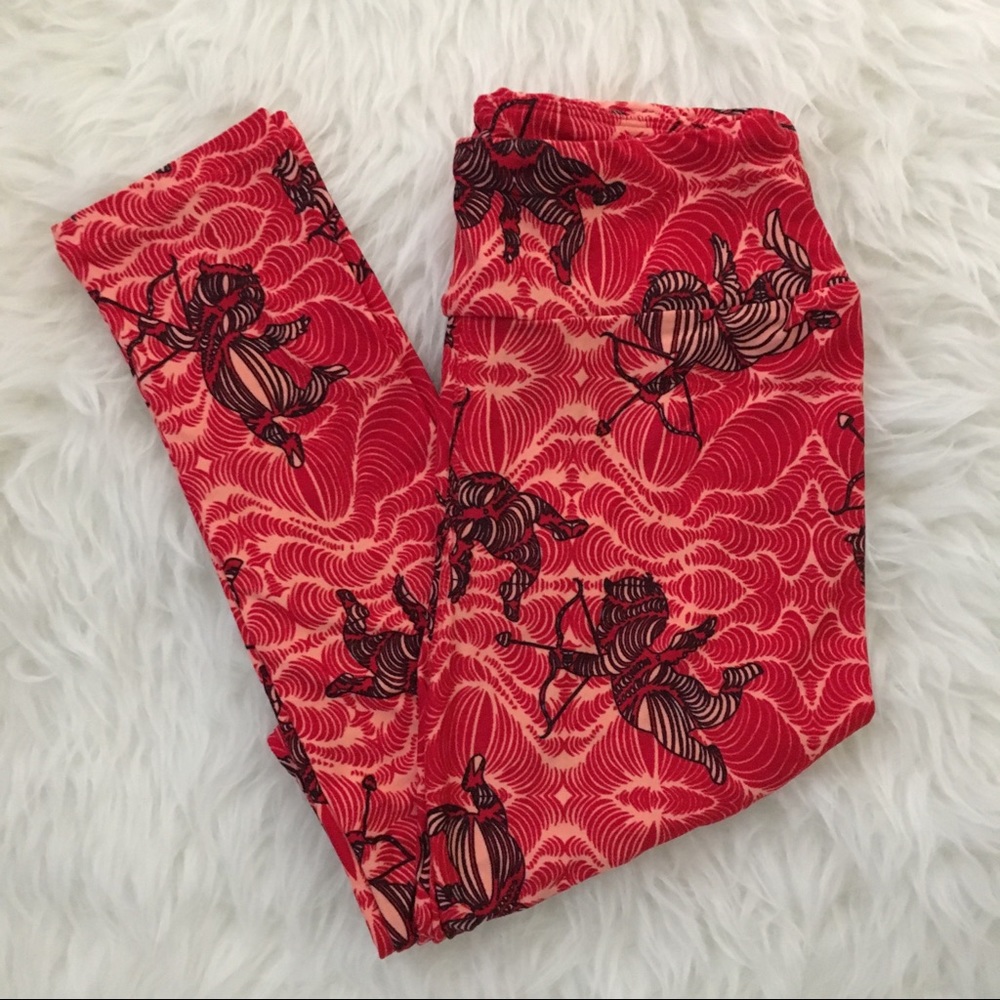 ❌SOLD❌ 💘 Valentine’s LuLaRoe Leggings - OS